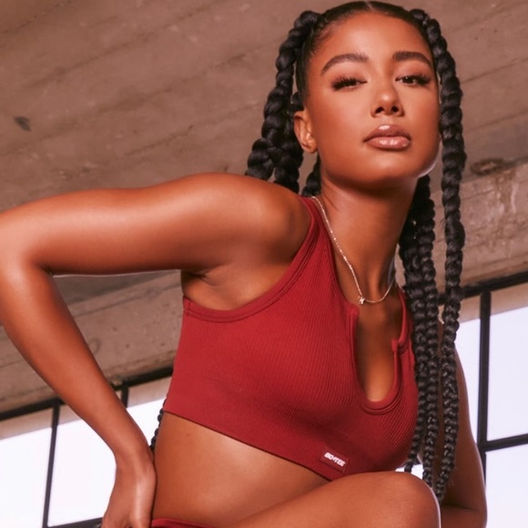 🆕BO + TEE BURGUNDY RED ALL YOU’VE GOT NOTCH FRONT ATHLETIC WORKOUT CROP TOP - Picture 4 of 9
